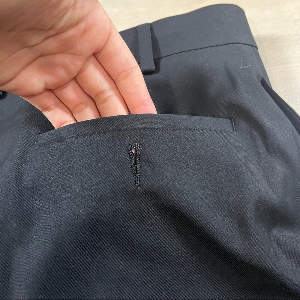 Van Heusen Men's Cool Flex Slim Fit Black Dress Pants - Picture 8 of 14